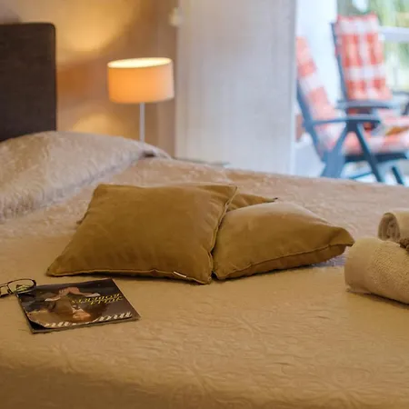 Avec Clim Et Terrasse