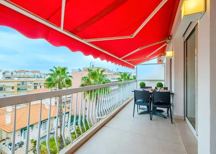 Avec Clim Et Terrasse