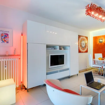 Avec Clim Et Terrasse Antibes