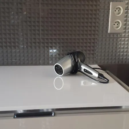 Avec Clim Et Terrasse Antibes