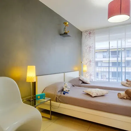 Appartamento Avec Clim Et Terrasse *